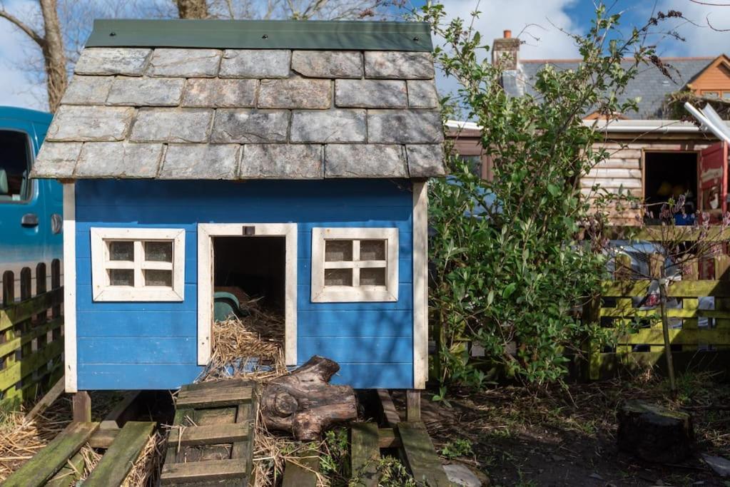 Coastal Cottage 'The Garden Cottage ' Хартланд Екстериор снимка